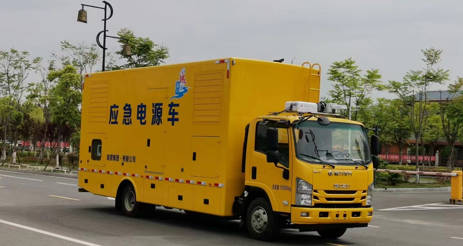 五十鈴3.8m軸距電源車120KW